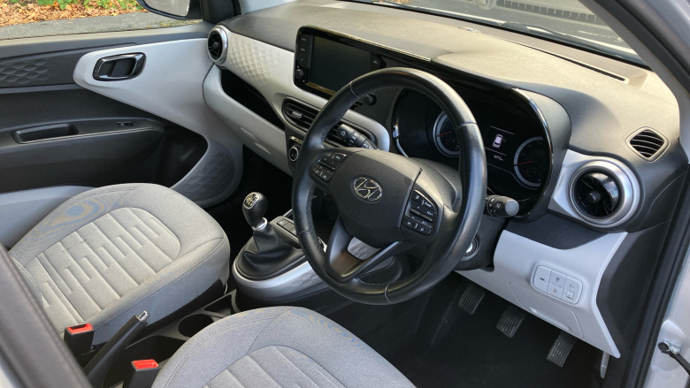 Hyundai i10 1.0 MPi Premium 5dr Petrol Hatchback